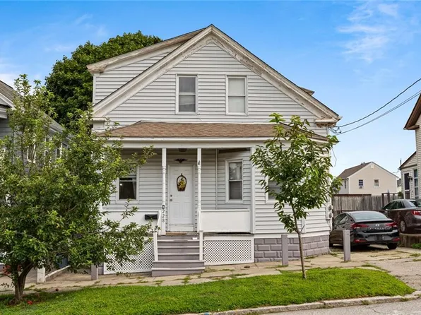 228 Farmington Ave, Cranston, RI 02920