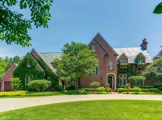 51 Sequoia Ct, Lake Forest, IL 60045