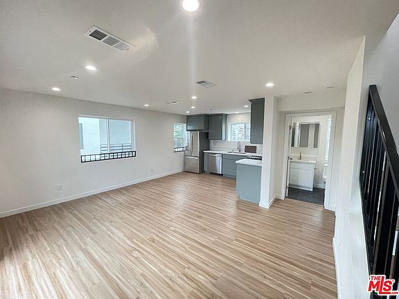 2nd image of 4017 Montclair St #1/2