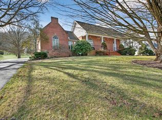 170 Fairway Dr, Abingdon, VA 24211