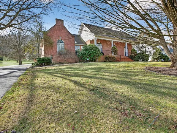 170 Fairway Dr, Abingdon, VA 24211