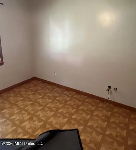 1056 Broken Arrow Ln — Photo 13