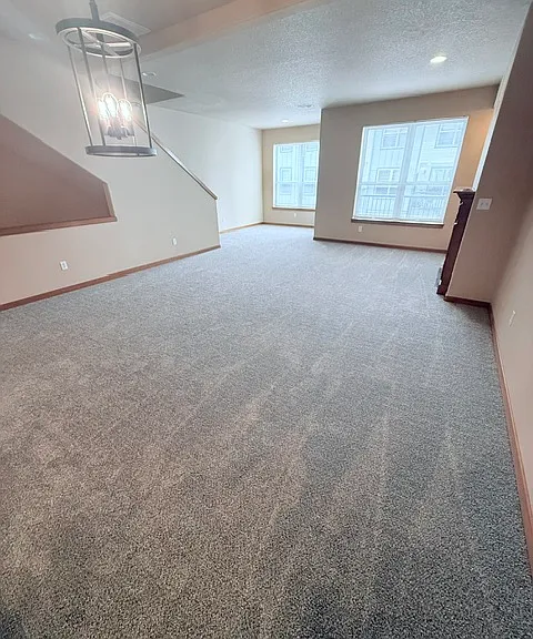 518 NE 85th Cir — Photo 17