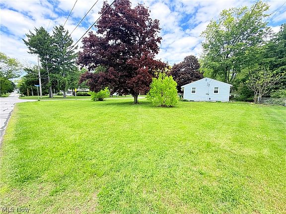 3rd image of 8803 Spring Valley Dr