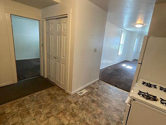 5th image of 1411 E Samuel Ave