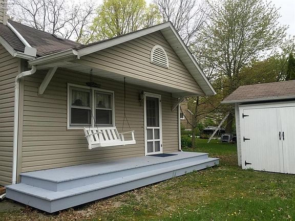 4th image of 720 Cherry Ave