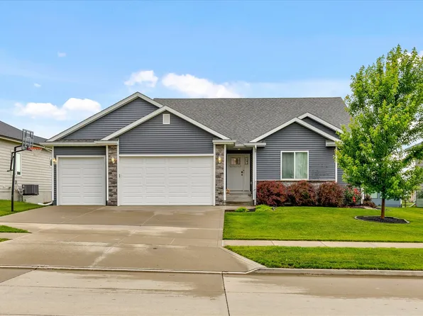 1412 NE Park St, Grimes, IA 50111