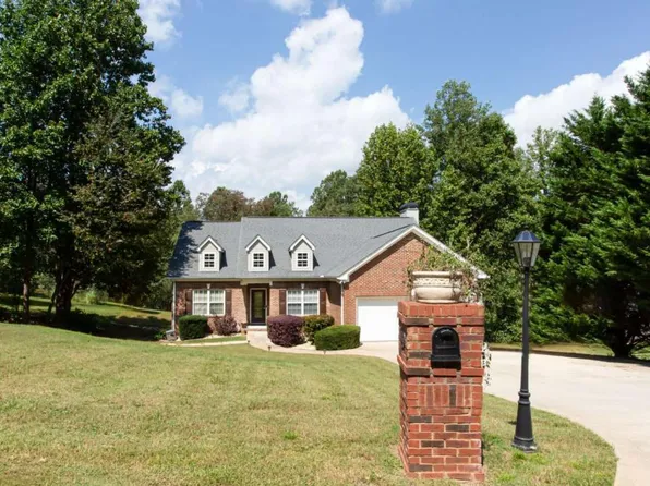 4733 Deer River Trl, Gainesville, GA 30506