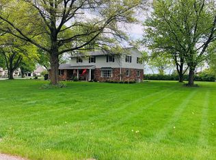 996 Lincolnshire Dr, Troy, OH 45373