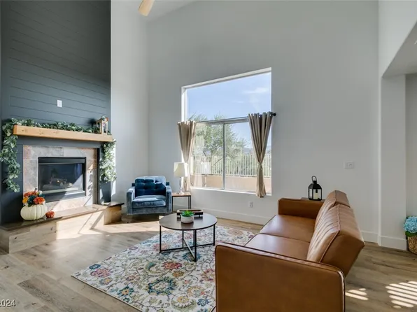 2381 Cliffwood Dr, Henderson, NV 89074