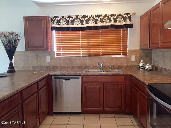 2nd image of 7043 N Northlight Dr
