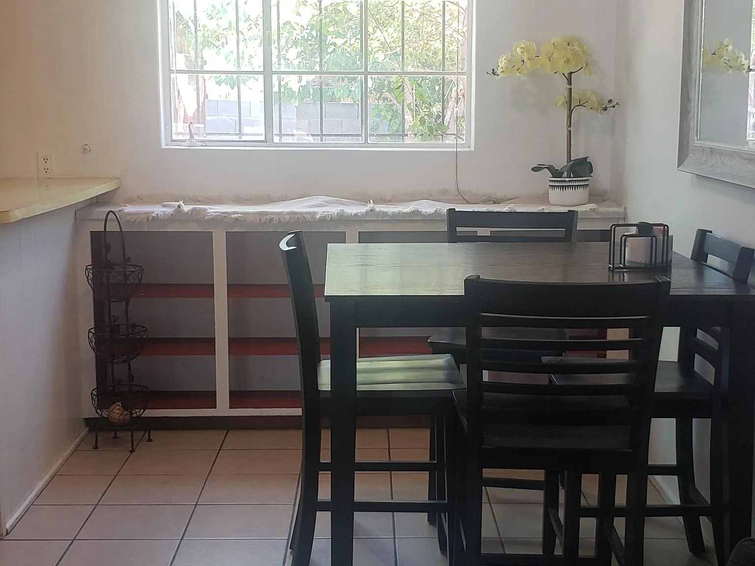 2 bed, 980 sqft, $1,600 — Photo 4