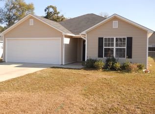817 Summer Ln, Hahira, GA 31632
