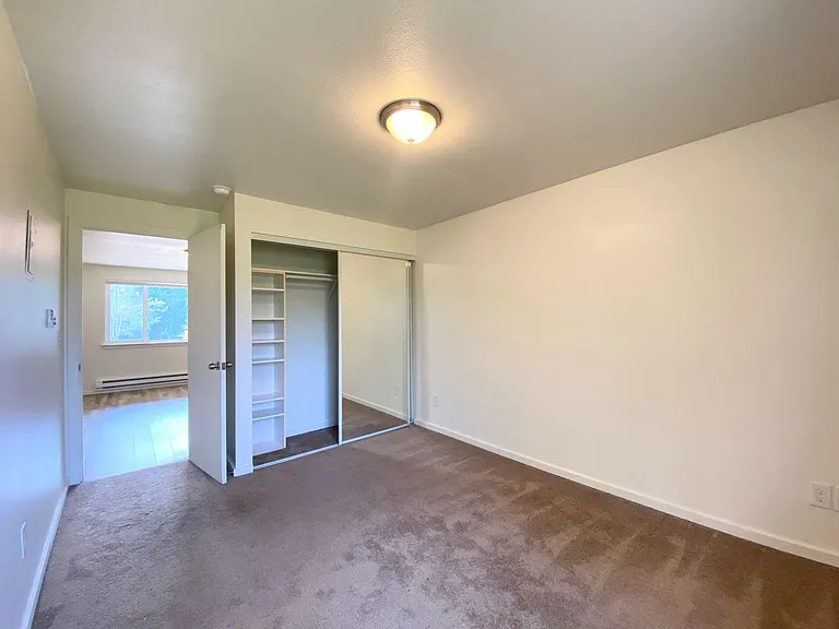 North Highland Court — Photo 28