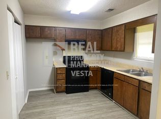 517 Maplewood Dr, Bonaire, GA 31005