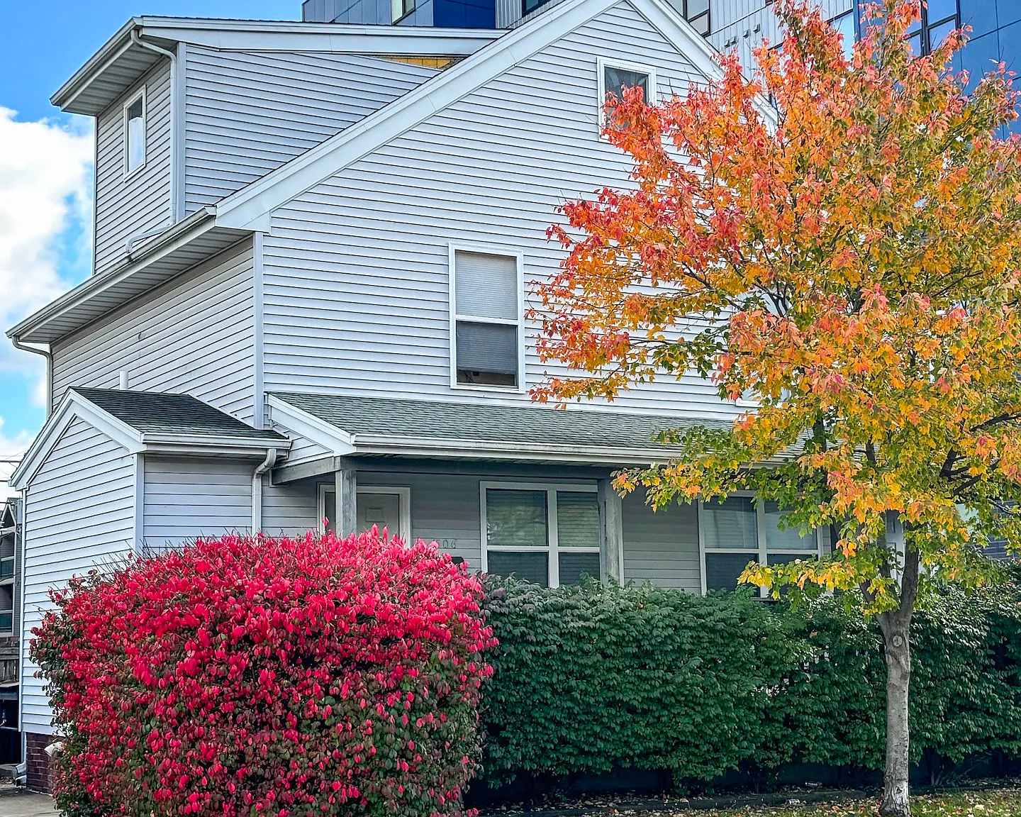 7 bed, 3.5 bath, $6,349 — Photo 1
