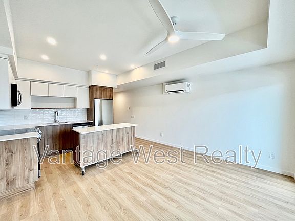 5th image of 604 Cawston Ave #505