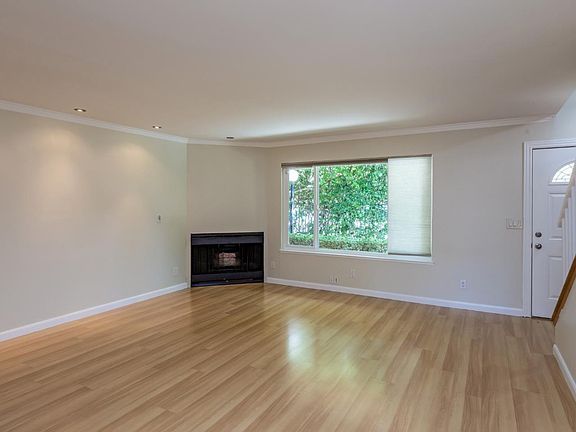 4th image of 5080 Plaza Corona