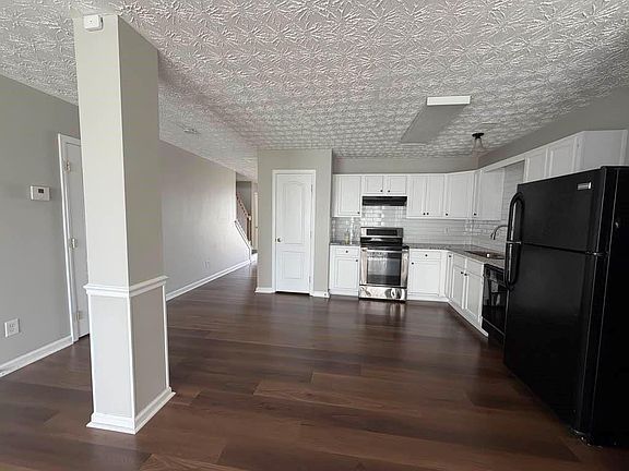 5th image of 631 Georgetown Ct