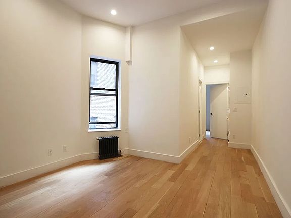 2nd image of 244 E 46th St APT 4A