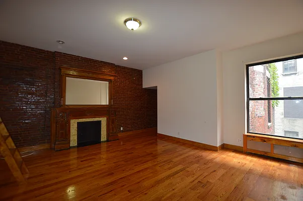 Rented by City Stop Realty | media 16