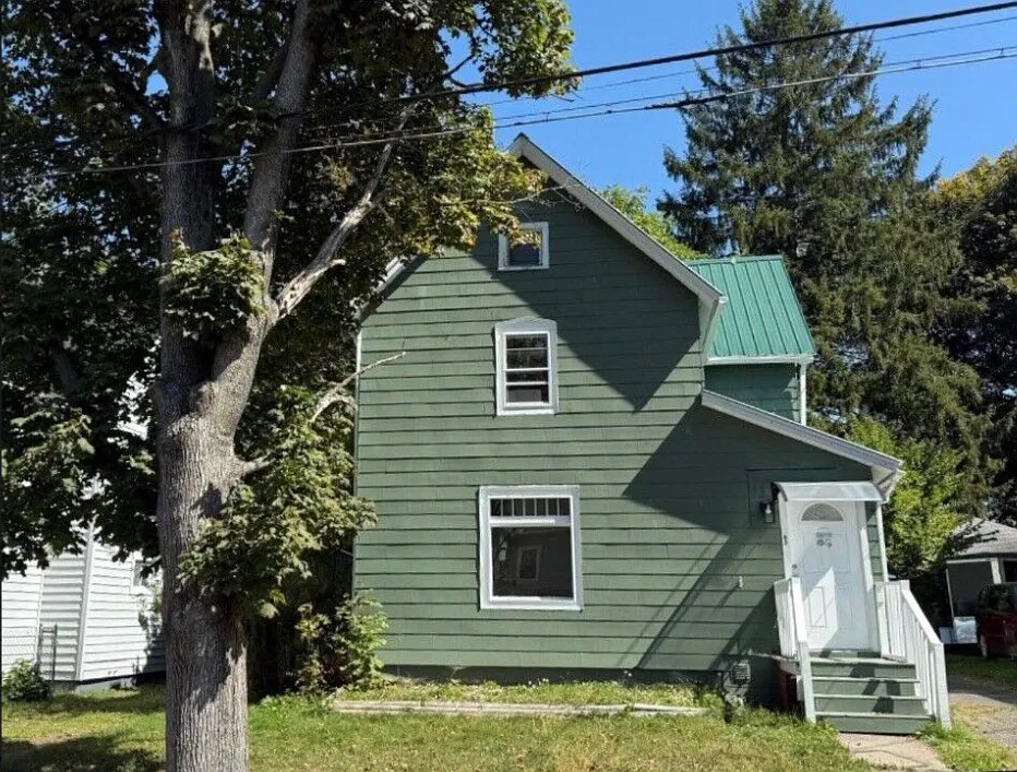 4 bed, 1714 sqft, $1,900 — Photo 3
