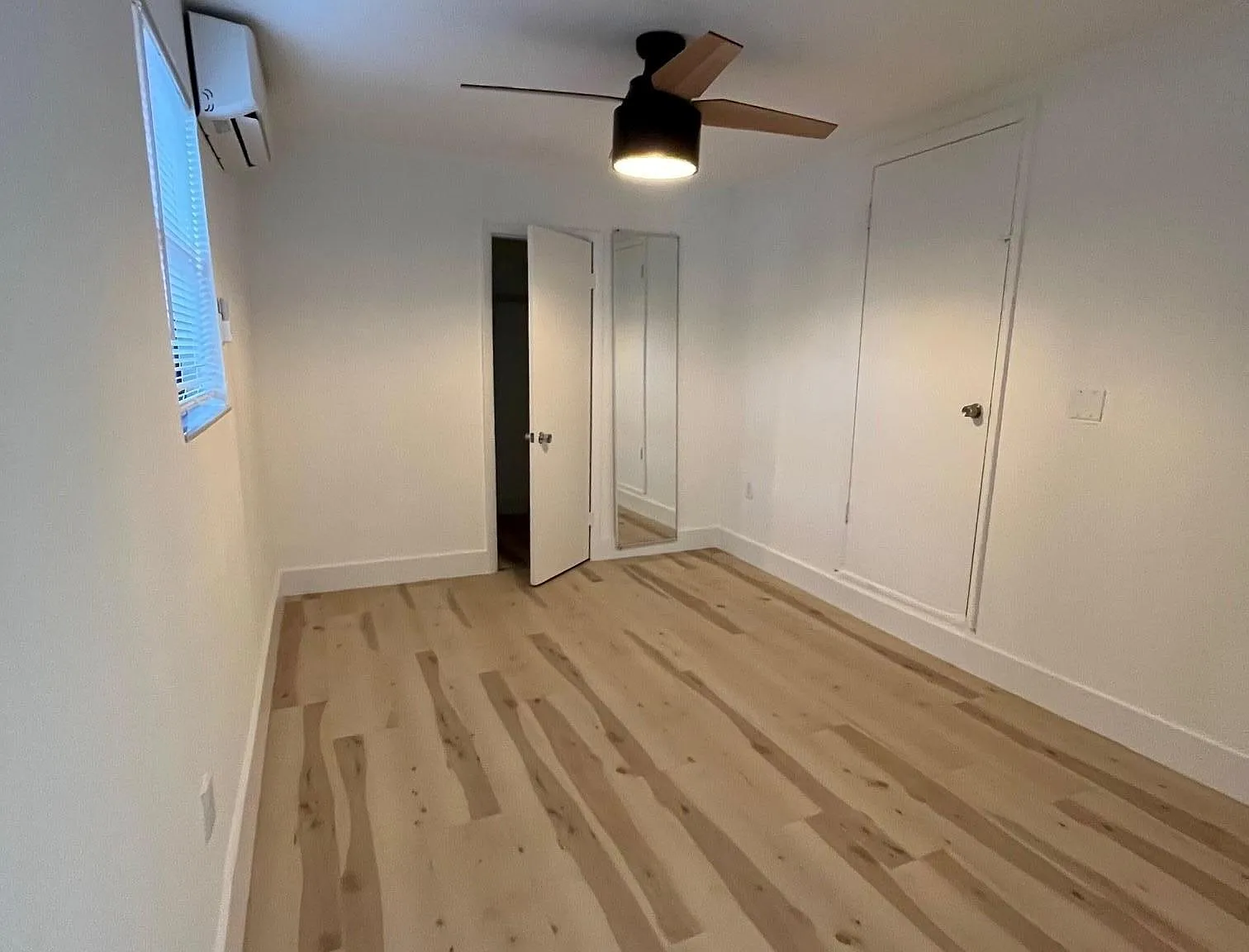 Studio, 400 sqft, $1,400 — Photo 4