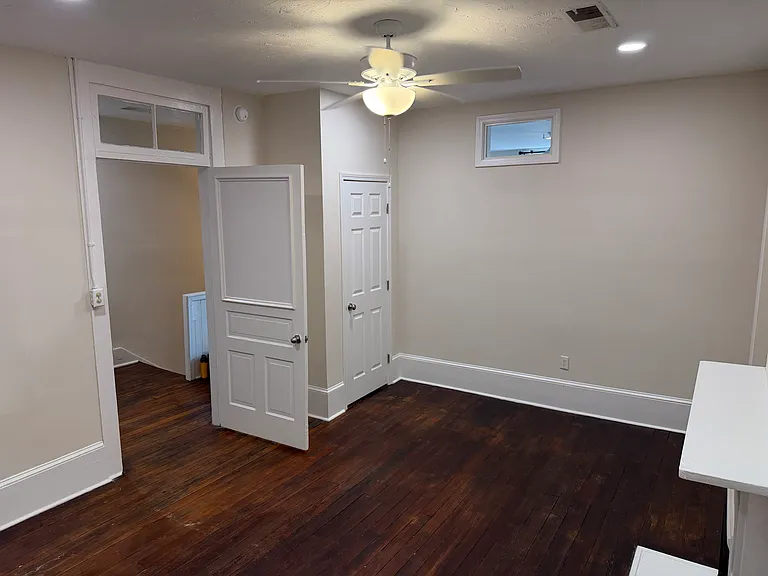 193 E Main St — Photo 5