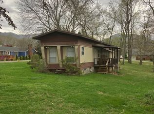 77 Cherry Grove Rd, Asheville, NC 28805