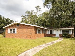 4900 Oakwood St, Moss Point, MS 39563
