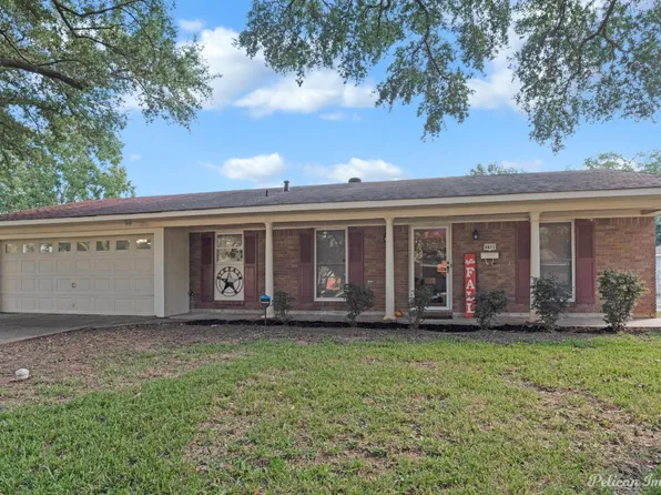 8671 Grover Pl, Shreveport, LA 71115