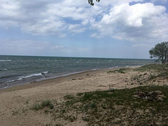 3rd image of 3132 Shore Dr