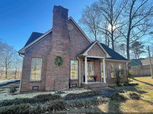 328 Bluff Dr NE, Hartselle, AL 35640