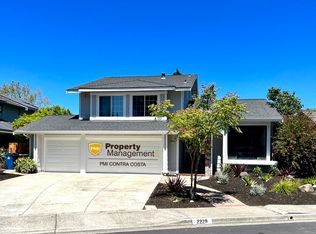 2229 Lake Oaks Ct, Martinez, CA 94553