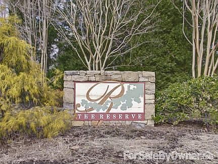 2nd image of 312 Rhododendron Dr