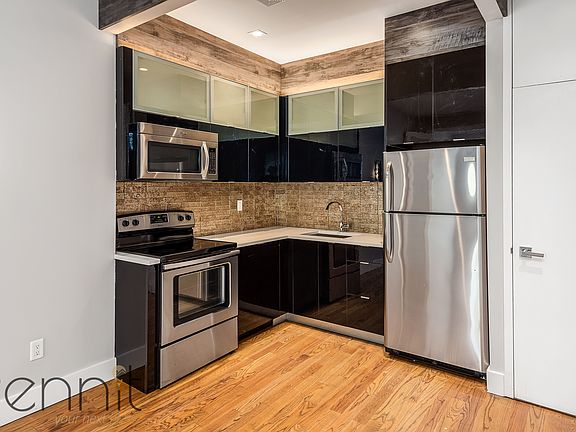 3rd image of 1446 Bedford Ave APT 2B