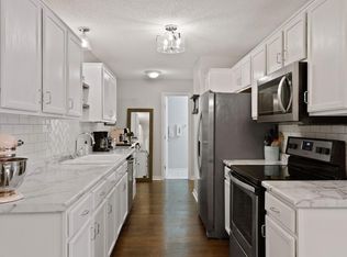 619 Grandview Way, Hudson, WI 54016