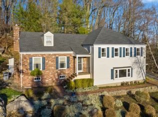 15 Butterworth Dr, Morristown, NJ