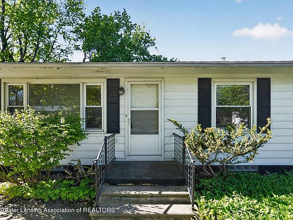 5th image of 7837 Cloverhill Dr