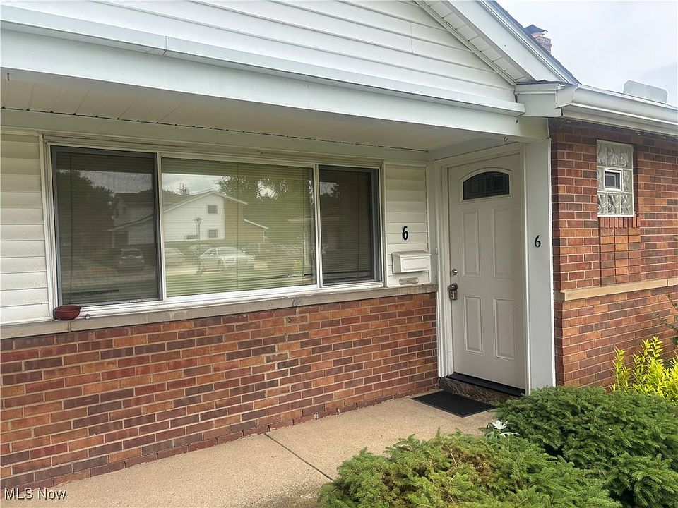 1st image of 25320 Clubside Dr #6
