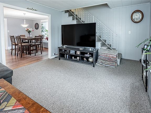 2nd image of 46 Lewis St