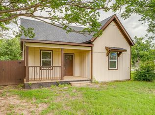 1115 Hanover St, Weatherford, TX 76086