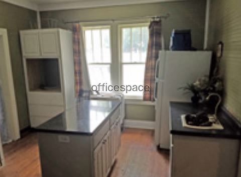 2nd image of 2211 Meridian St N