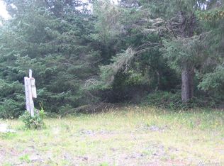 236 N Razor Clam Dr SW, Ocean Shores, WA 98569