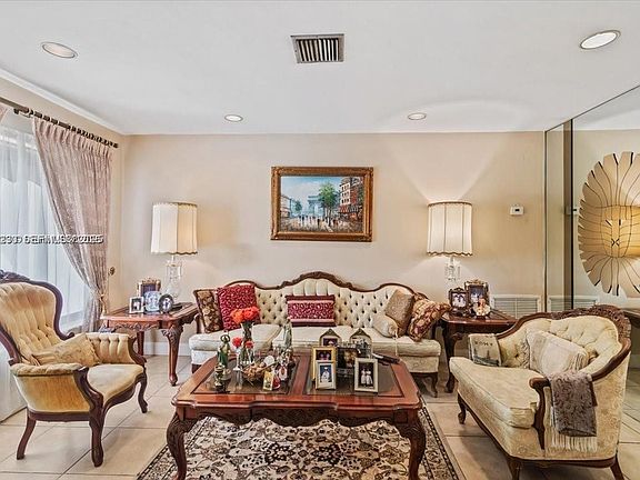 5th image of 6385 SW 25th St