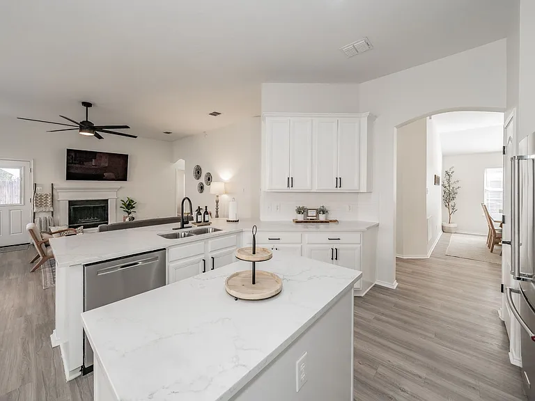 9040 Weller Ln — Photo 13