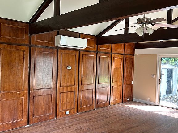 5th image of 602 S Oleander Ave