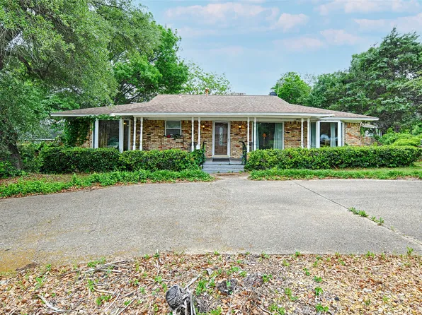 3812 Laurel Canyon Dr, Dallas, TX 75233