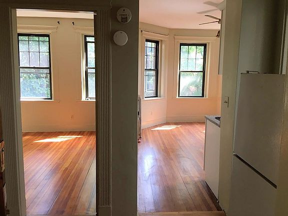 3rd image of 1414 Commonwealth Ave #17