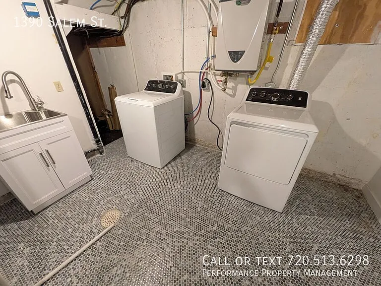 1390 Salem St — Photo 28